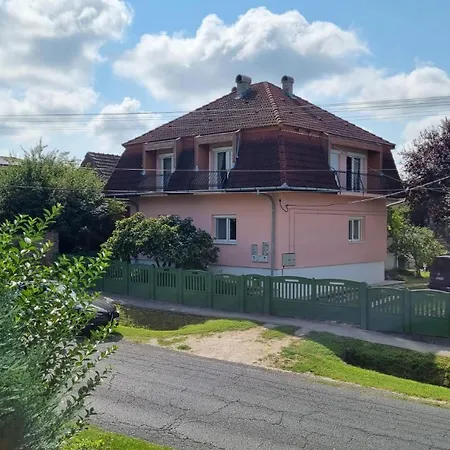 Rozsa Appartamento *